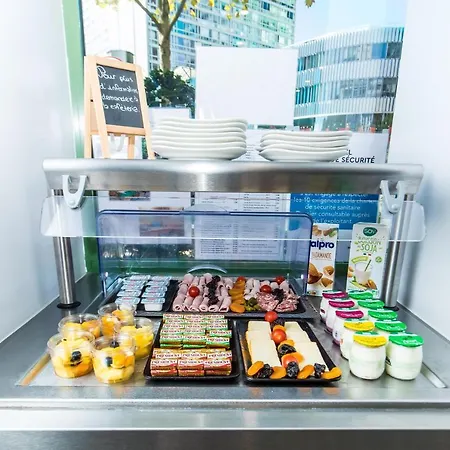 De Montparnasse Hotel Paryż