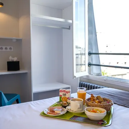 De Montparnasse فندق 3*