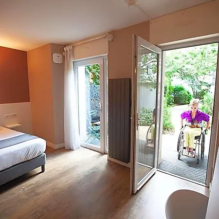 Hotell De Montparnasse Paris