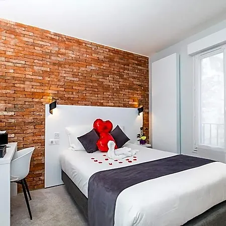De Montparnasse Hotel 3*