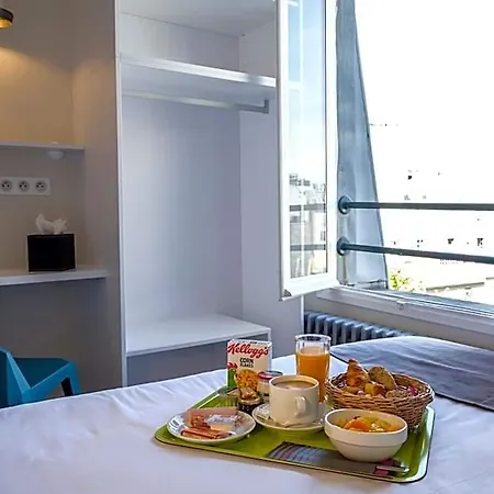 De Montparnasse Hotel Paris