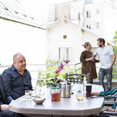 De Montparnasse Hotel 3*