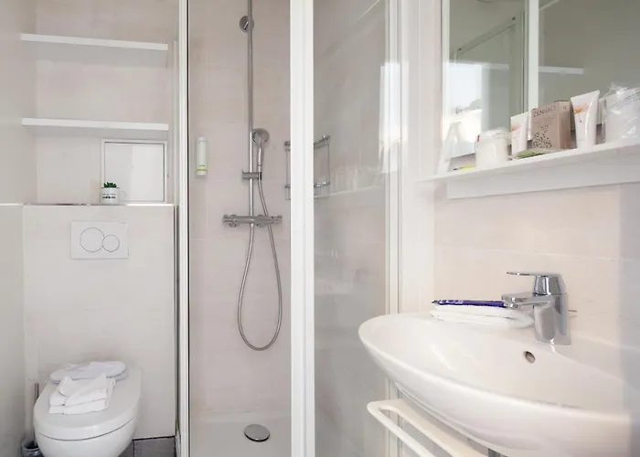 Hotel De Montparnasse 3*