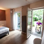 De Montparnasse Hotel