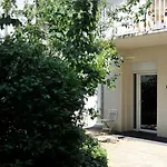 De Montparnasse Hotel