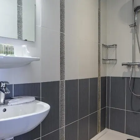 De Montparnasse Hotel 3*