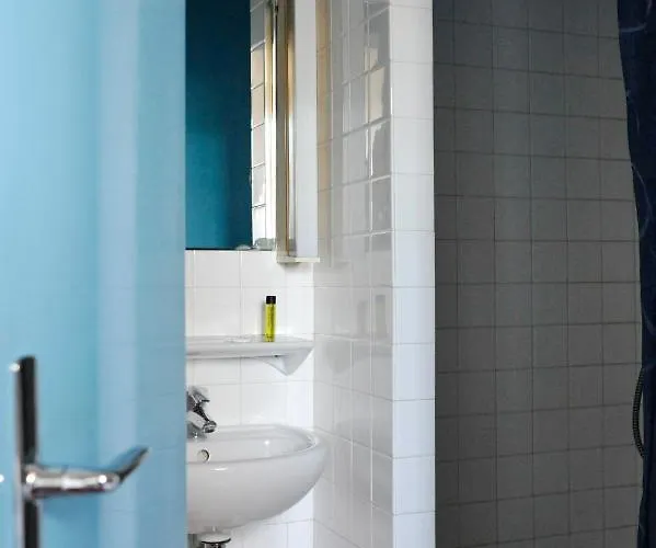 فندق De Montparnasse باريس