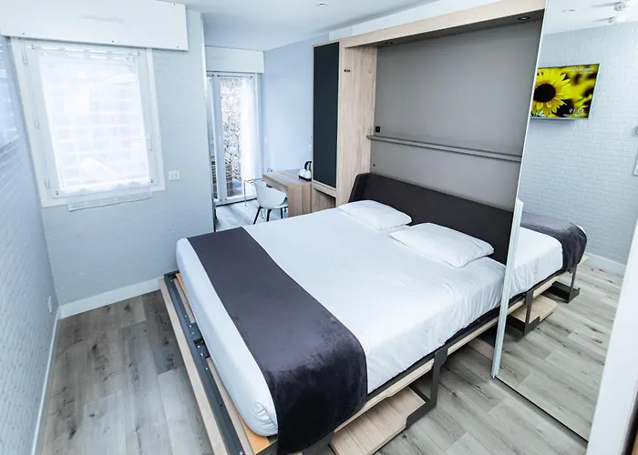 De Montparnasse 3* باريس