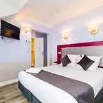 De Montparnasse 3*